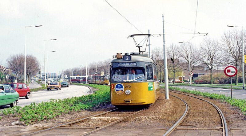 De Spinozaweg met lijn 2, 1983